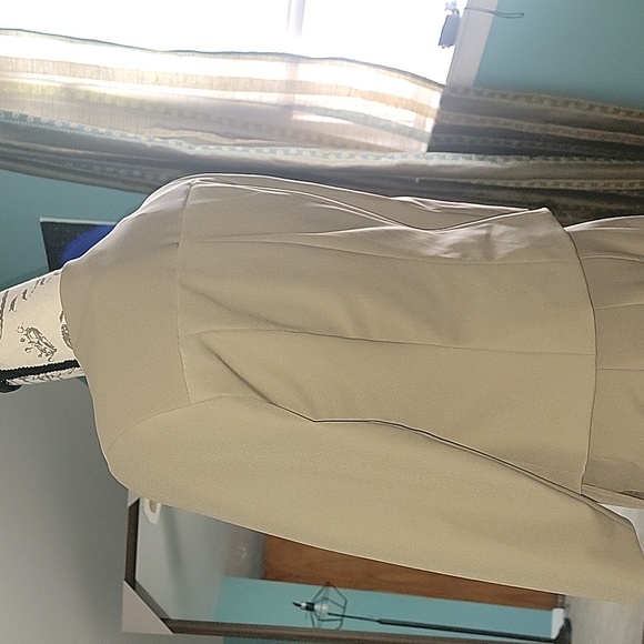 EXPRESS TWO PIECE SUIT🌼 - Picture 14 of 17